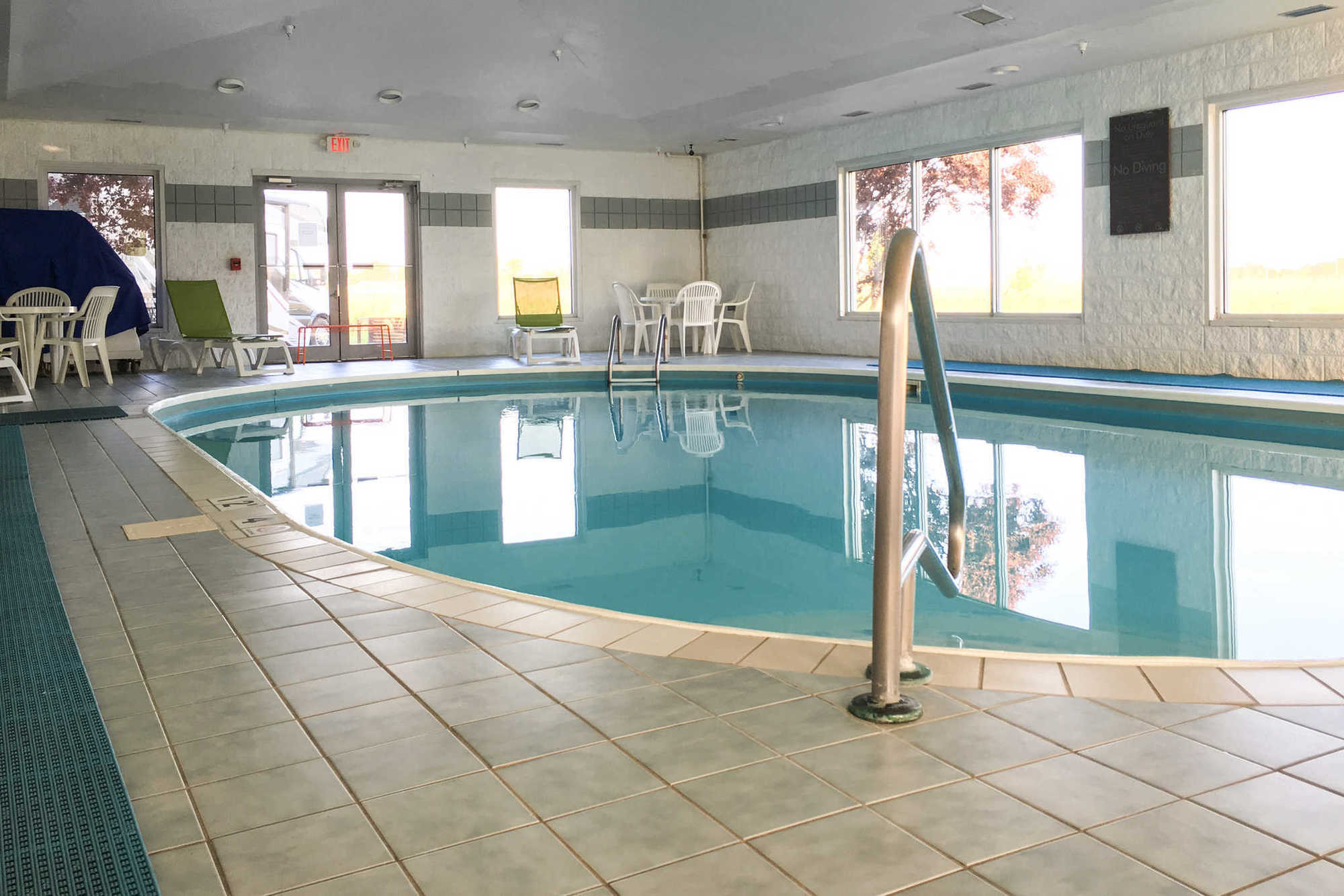 & Hotel