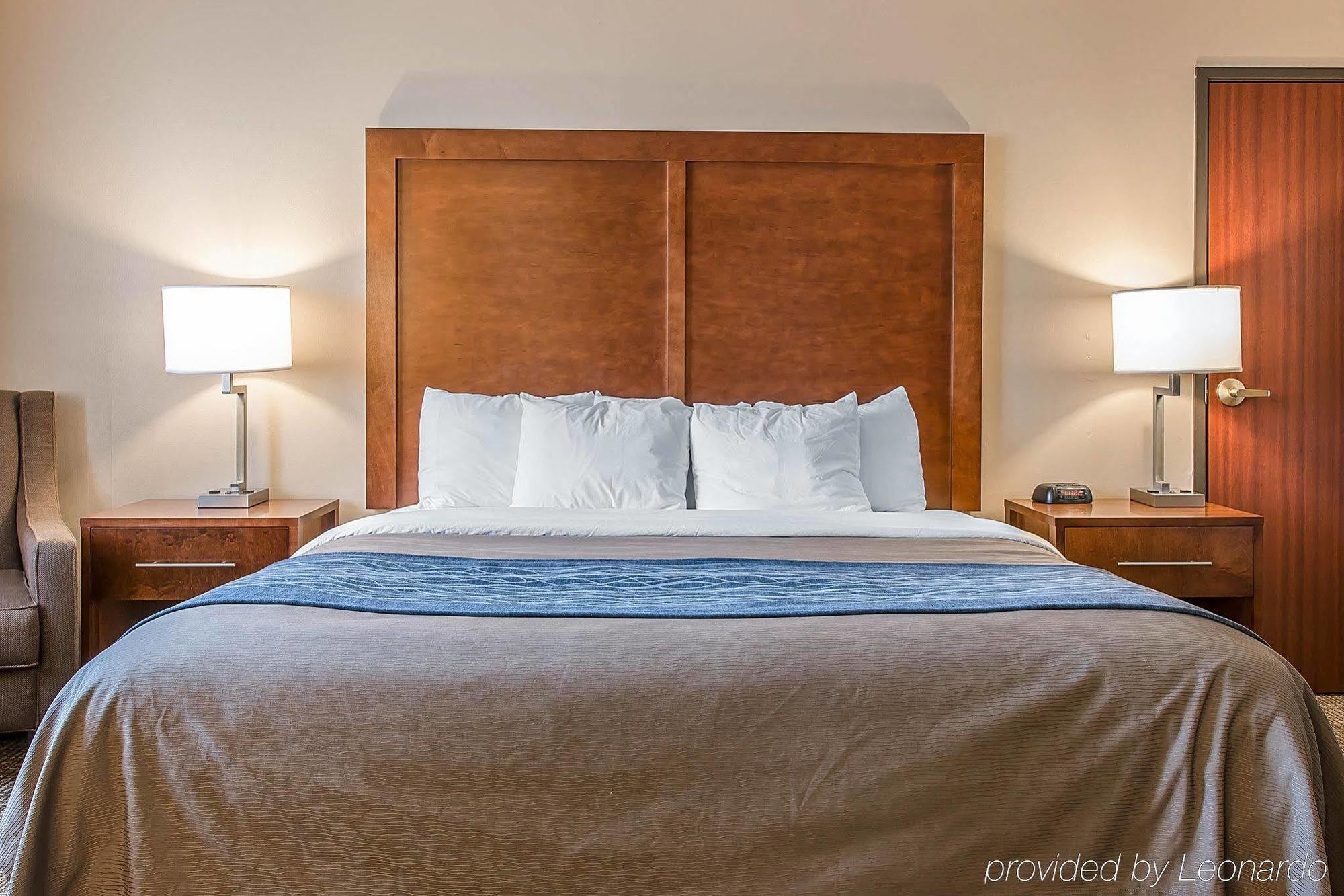 Hotel & 2*