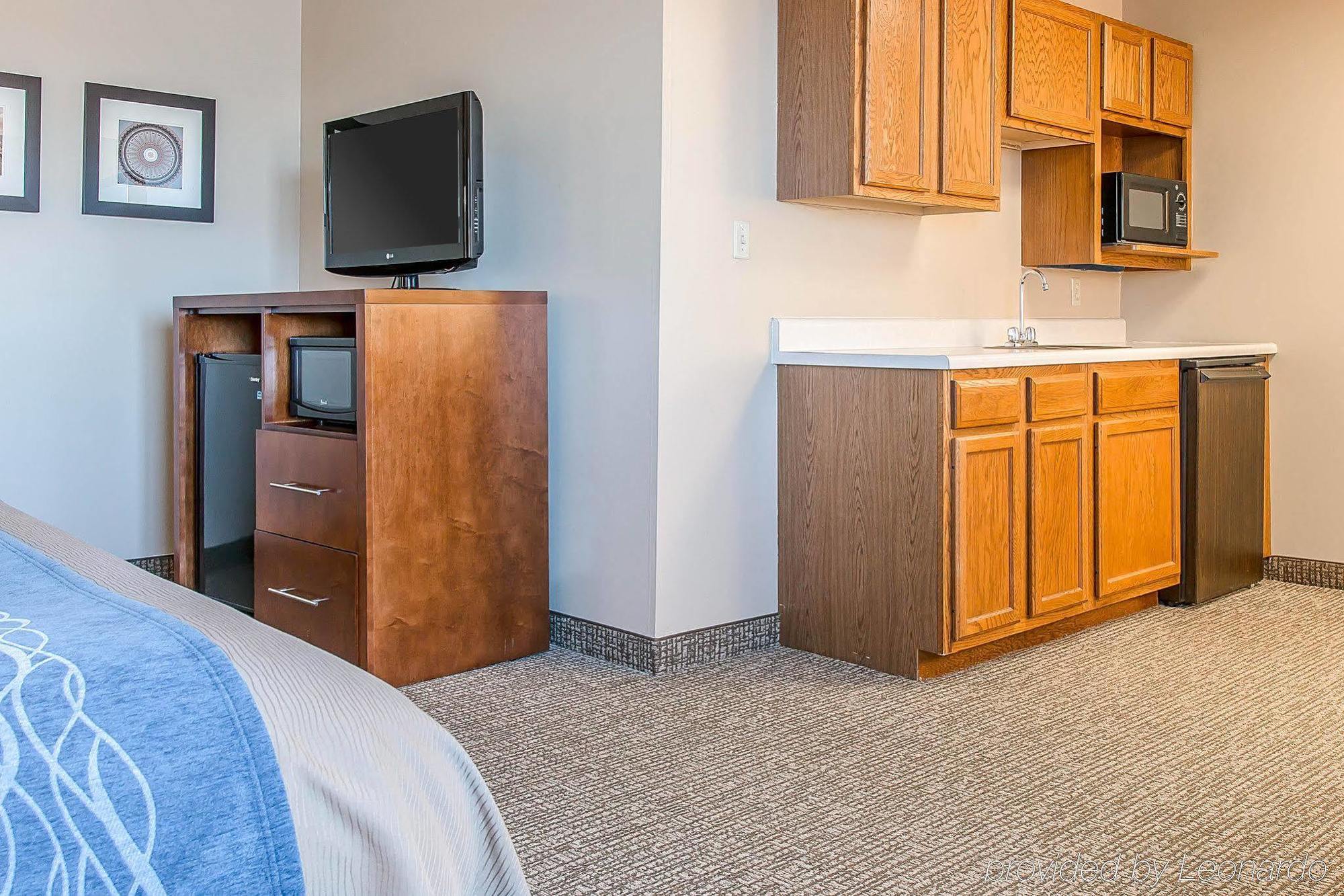 & Hotel Bluffton