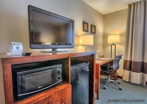 Hotel & Bluffton